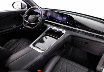 Подержанный автомобиль Exeed RX 2024 года (14 фото)