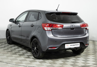 Подержанный автомобиль Kia Rio Hatchback 2016 года (7 фото)