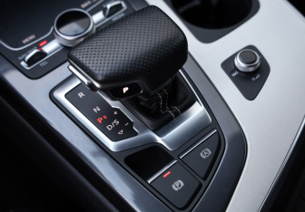 Подержанный автомобиль Audi Q7 2019 года (19 фото)