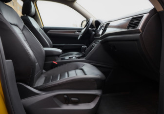 Подержанный автомобиль Volkswagen Teramont 2018 года (25 фото)