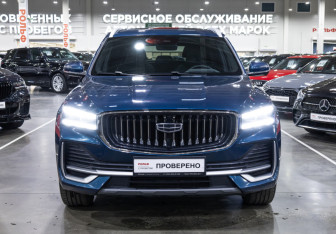 Подержанный автомобиль Geely Monjaro 2023 года (5 фото)