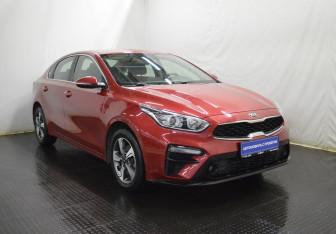 Подержанный автомобиль Kia Cerato Sedan 2019 года (3 фото)
