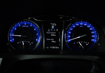 Подержанный автомобиль Toyota Camry Sedan 2017 года (12 фото)