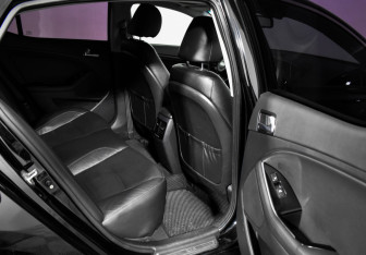 Подержанный автомобиль Kia Optima Sedan 2015 года (12 фото)