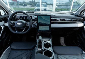 Новый Geely Atlas 2024 (7 фото)