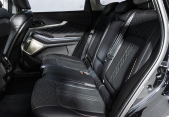 Подержанный автомобиль Exeed TXL 2022 года (10 фото)