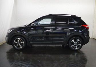 Подержанный автомобиль Hyundai Creta 2019 года (8 фото)