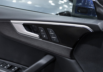 Подержанный автомобиль Audi A5 Liftback 2022 года (23 фото)