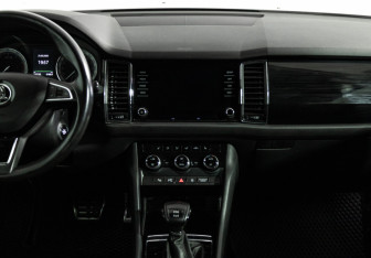 Подержанный автомобиль Skoda Kodiaq 2017 года (14 фото)