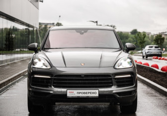 Подержанный автомобиль Porsche Cayenne 2020 года (4 фото)
