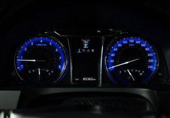 Подержанный автомобиль Toyota Camry Sedan 2017 года (12 фото)
