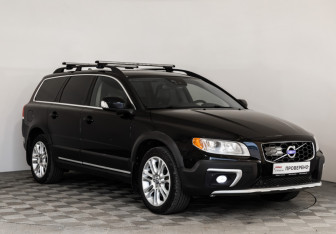Подержанный автомобиль Volvo XC70 2014 года (3 фото)