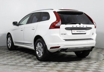 Подержанный автомобиль Volvo XC60 2016 года (7 фото)