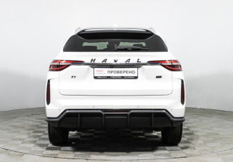 Подержанный автомобиль Haval F7 2022 года (6 фото)