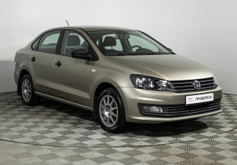 Подержанный автомобиль Volkswagen Polo Sedan 2017 года (3 фото)