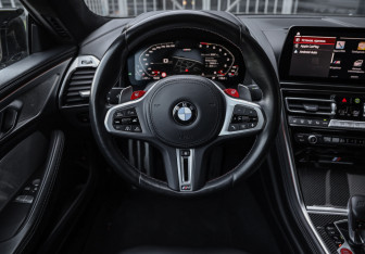 Подержанный автомобиль BMW M8 Coupe 2023 года (16 фото)