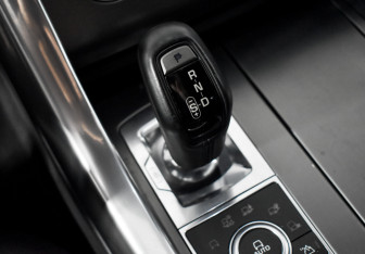 Подержанный автомобиль Land Rover Range Rover Sport 2013 года (12 фото)