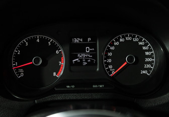 Подержанный автомобиль Volkswagen Polo Sedan 2018 года (12 фото)