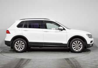 Подержанный автомобиль Volkswagen Tiguan 2020 года (4 фото)