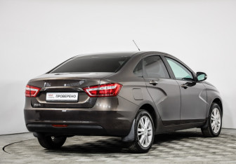 Подержанный автомобиль LADA (ВАЗ) Vesta Sedan 2018 года (5 фото)