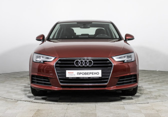 Подержанный автомобиль Audi A4 Sedan 2019 года (2 фото)