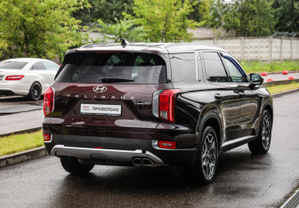 Подержанный автомобиль Hyundai Palisade 2021 года (6 фото)