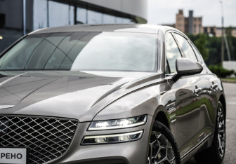 Подержанный автомобиль Genesis G80 2021 года (2 фото)
