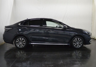 Подержанный автомобиль Omoda S5 2023 года (4 фото)