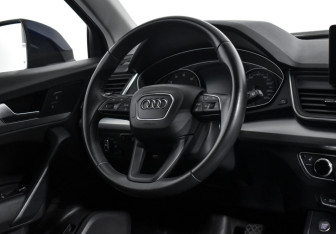 Подержанный автомобиль Audi Q5 2017 года (15 фото)