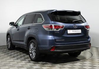 Подержанный автомобиль Toyota Highlander 2014 года (7 фото)