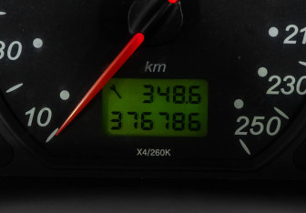 Подержанный автомобиль Citroen C5 Liftback 2004 года (18 фото)