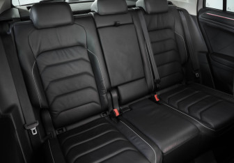 Подержанный автомобиль Volkswagen Tiguan 2021 года (30 фото)