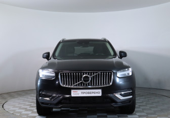 Подержанный автомобиль Volvo XC90 2020 года (2 фото)