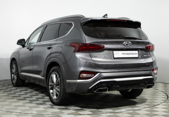 Подержанный автомобиль Hyundai Santa Fe 2019 года (7 фото)