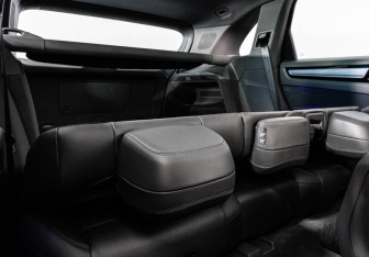 Подержанный автомобиль Porsche Cayenne 2018 года (34 фото)