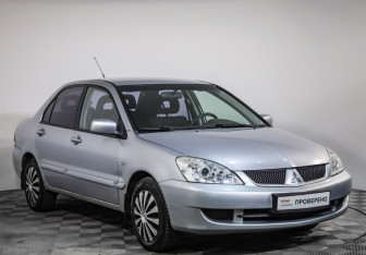 Подержанный автомобиль Mitsubishi Lancer Sedan 2006 года (3 фото)