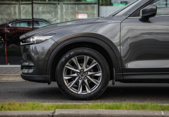 Подержанный автомобиль Mazda CX-5 2020 года (10 фото)