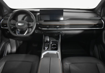 Подержанный автомобиль Geely Okavango 2024 года (14 фото)