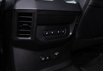 Подержанный автомобиль Toyota Tundra 2022 года (21 фото)