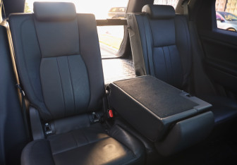 Подержанный автомобиль Land Rover Discovery Sport 2017 года (27 фото)