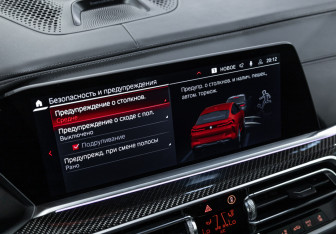 Подержанный автомобиль BMW X6 M 2021 года (33 фото)