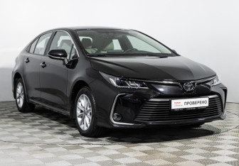 Подержанный автомобиль Toyota Corolla Sedan 2020 года (3 фото)