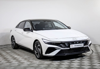 Подержанный автомобиль Hyundai Elantra Sedan 2024 года (3 фото)