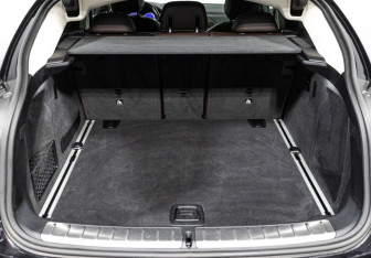 Подержанный автомобиль BMW X4 2019 года (23 фото)