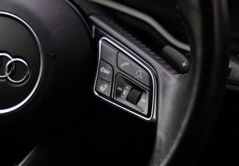 Подержанный автомобиль Audi A5 Coupe 2019 года (13 фото)