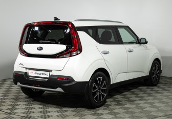 Подержанный автомобиль Kia Soul 2021 года (5 фото)