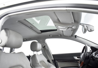 Подержанный автомобиль Audi A6 allroad 2010 года (20 фото)