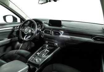 Подержанный автомобиль Mazda CX-5 2018 года (9 фото)