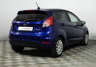 Подержанный автомобиль Ford Fiesta Hatchback 2018 года (5 фото)