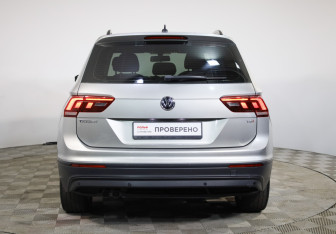Подержанный автомобиль Volkswagen Tiguan 2018 года (6 фото)